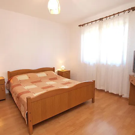Mate 909 * Fažana